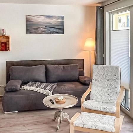 Awesome apartment in Graal-Mritz with 1 Bedrooms&WiFi Buitenkant foto