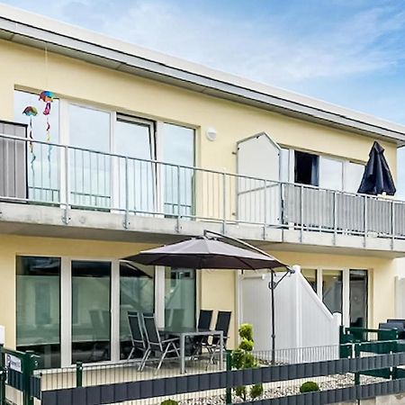 Awesome apartment in Graal-Mritz with 1 Bedrooms&WiFi Buitenkant foto