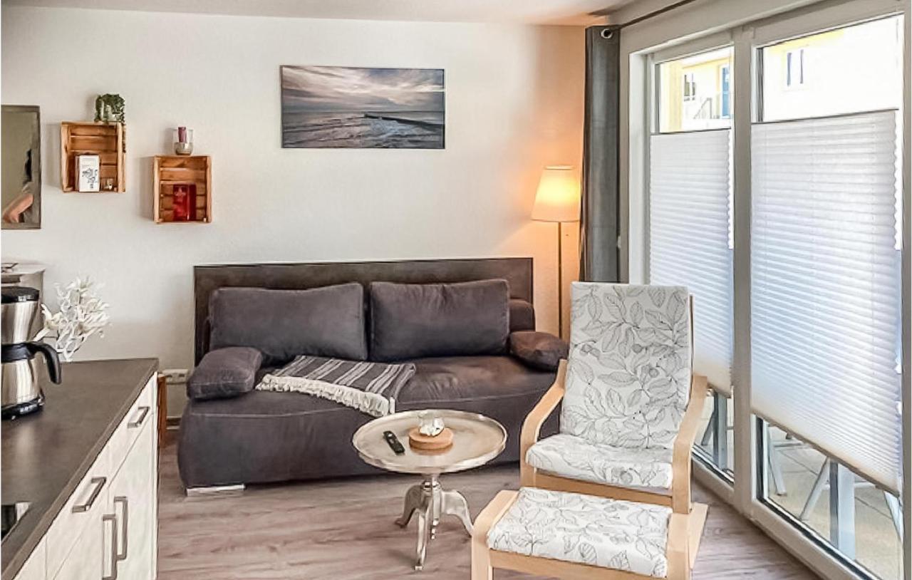 Awesome apartment in Graal-Mritz with 1 Bedrooms&WiFi Buitenkant foto