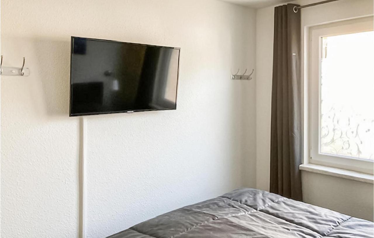 Awesome apartment in Graal-Mritz with 1 Bedrooms&WiFi Buitenkant foto
