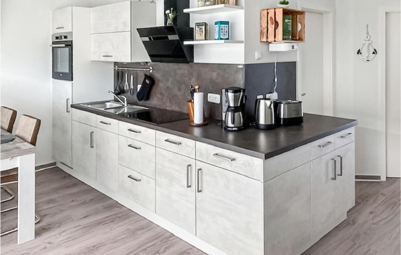 Awesome apartment in Graal-Mritz with 1 Bedrooms&WiFi Buitenkant foto